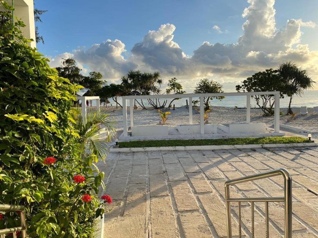 Jambo Beach Hotel Падже Экстерьер фото