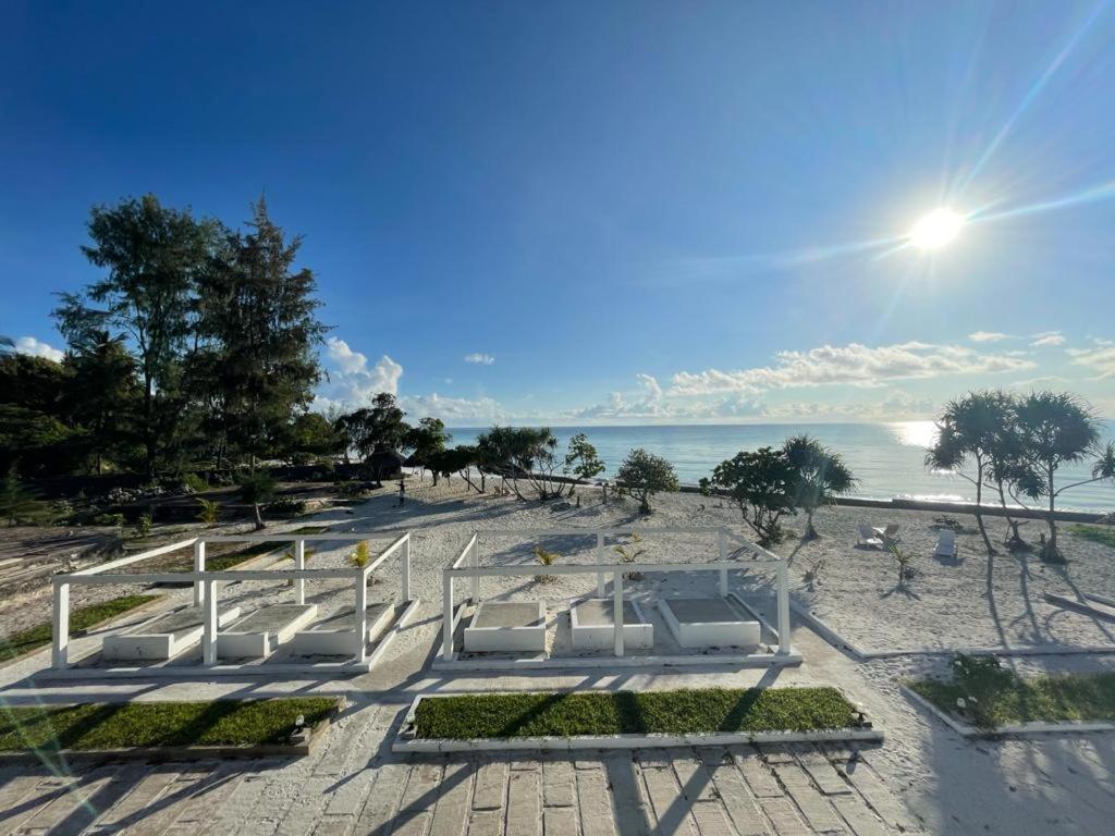 Jambo Beach Hotel Падже Экстерьер фото